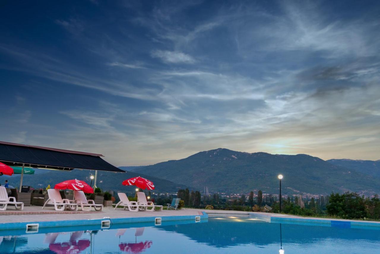 Complex Praga Hotel Gorno Lakocerej Екстериор снимка