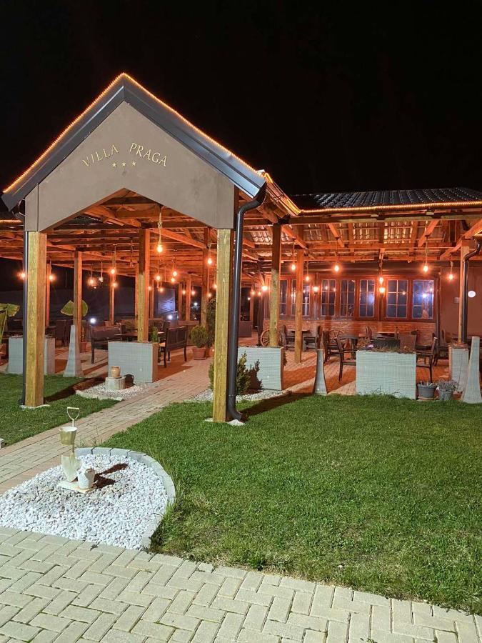 Complex Praga Hotel Gorno Lakocerej Екстериор снимка