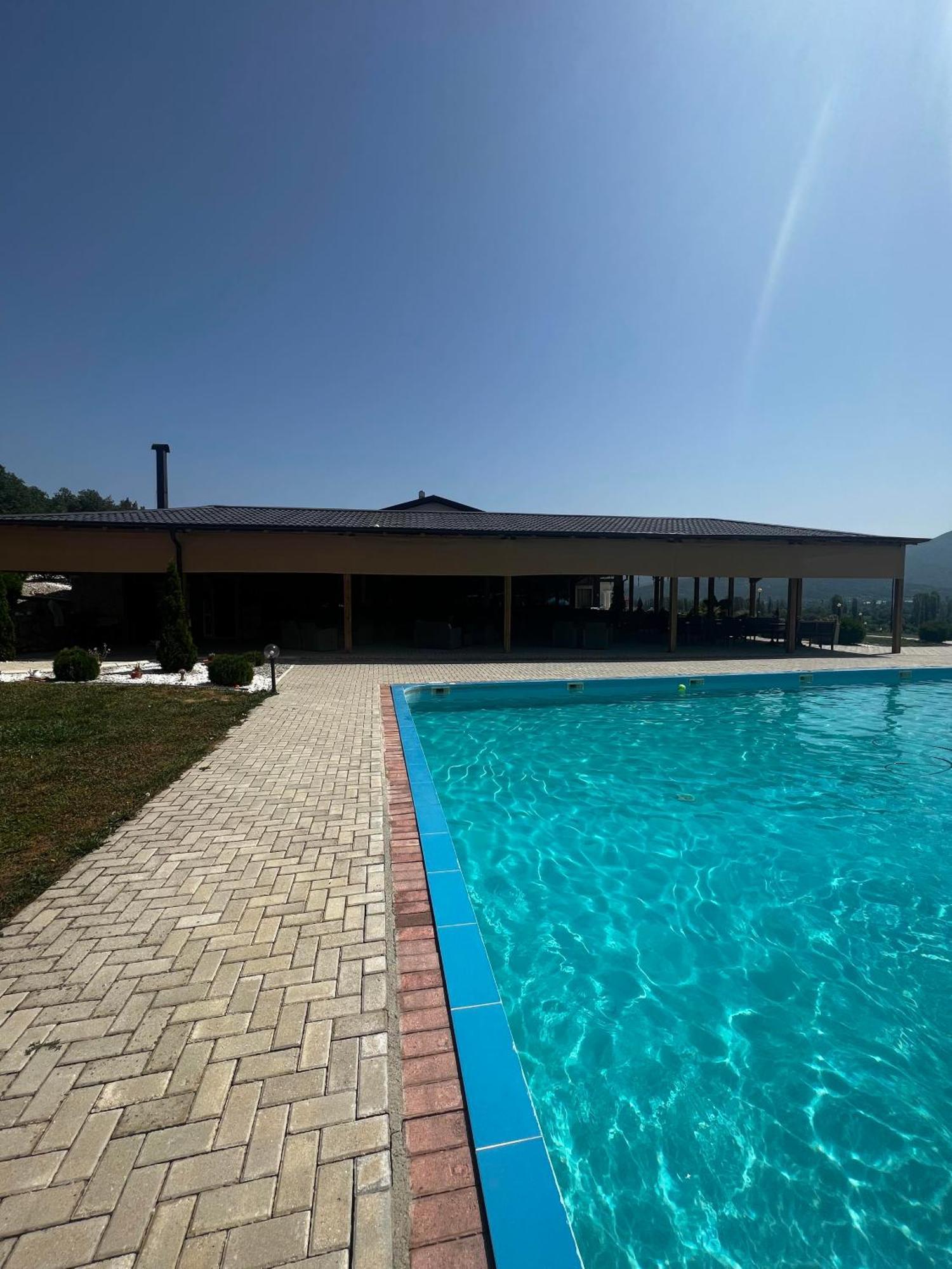 Complex Praga Hotel Gorno Lakocerej Екстериор снимка