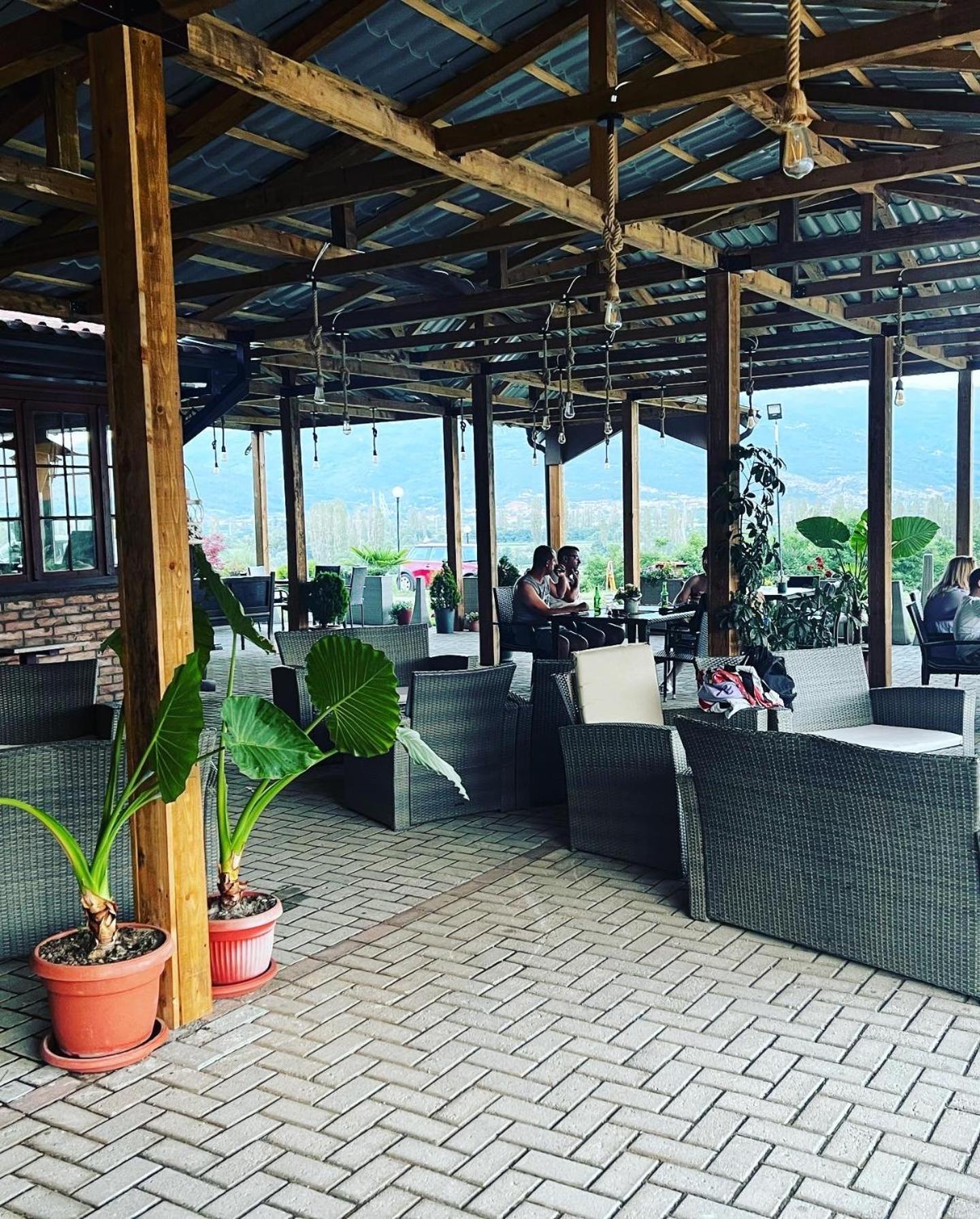 Complex Praga Hotel Gorno Lakocerej Екстериор снимка