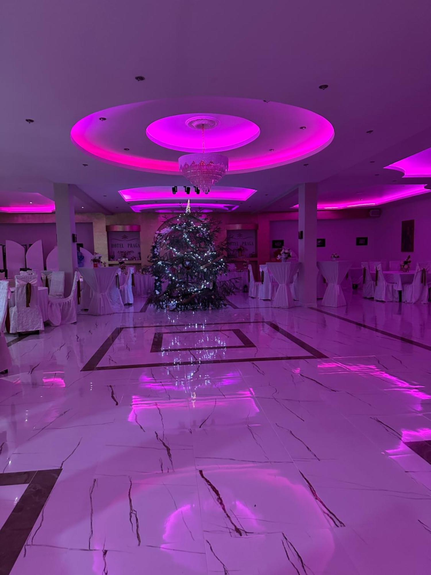 Complex Praga Hotel Gorno Lakocerej Екстериор снимка