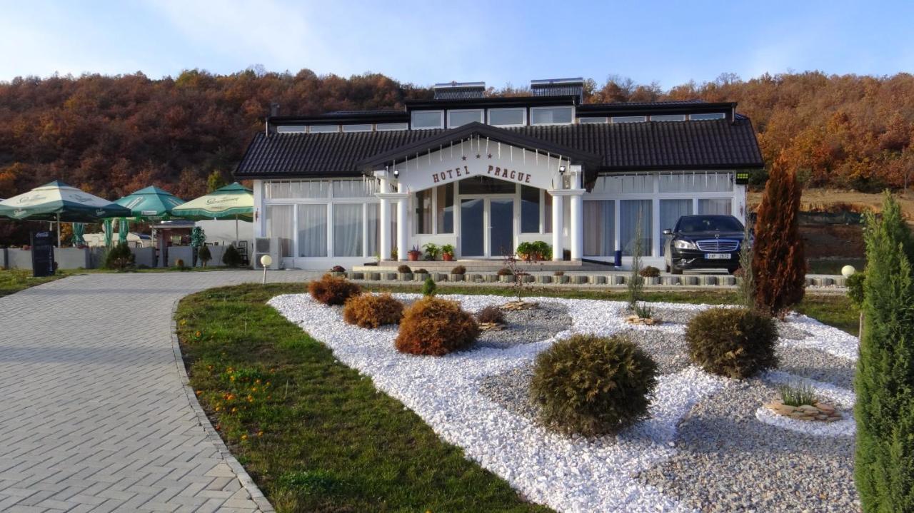 Complex Praga Hotel Gorno Lakocerej Екстериор снимка