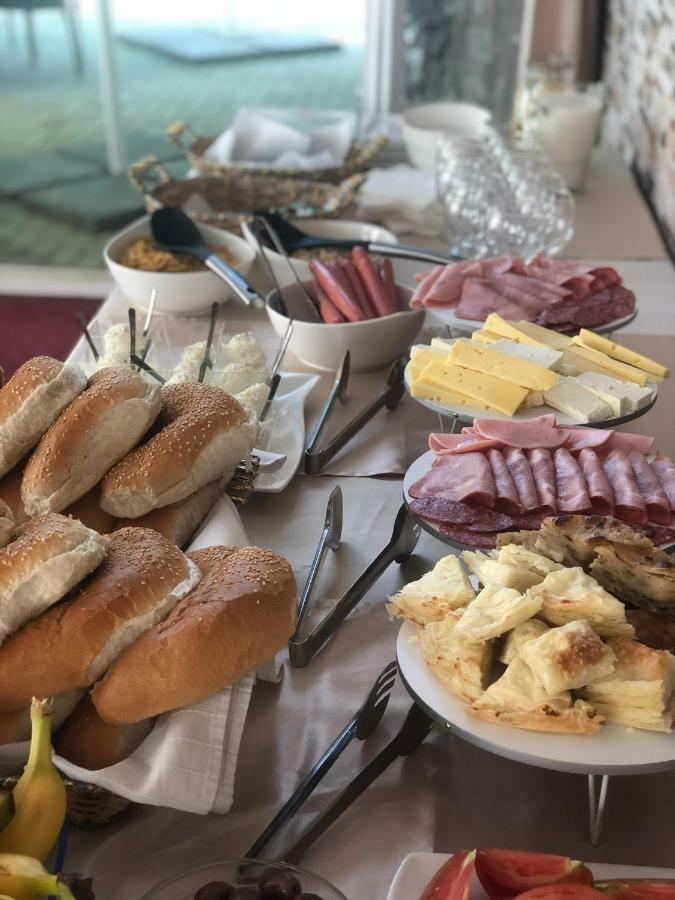 Complex Praga Hotel Gorno Lakocerej Екстериор снимка